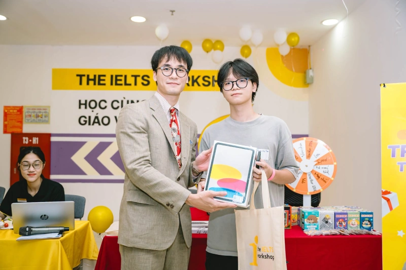 Quà tặng tại The IELTS Workshop Trương Định